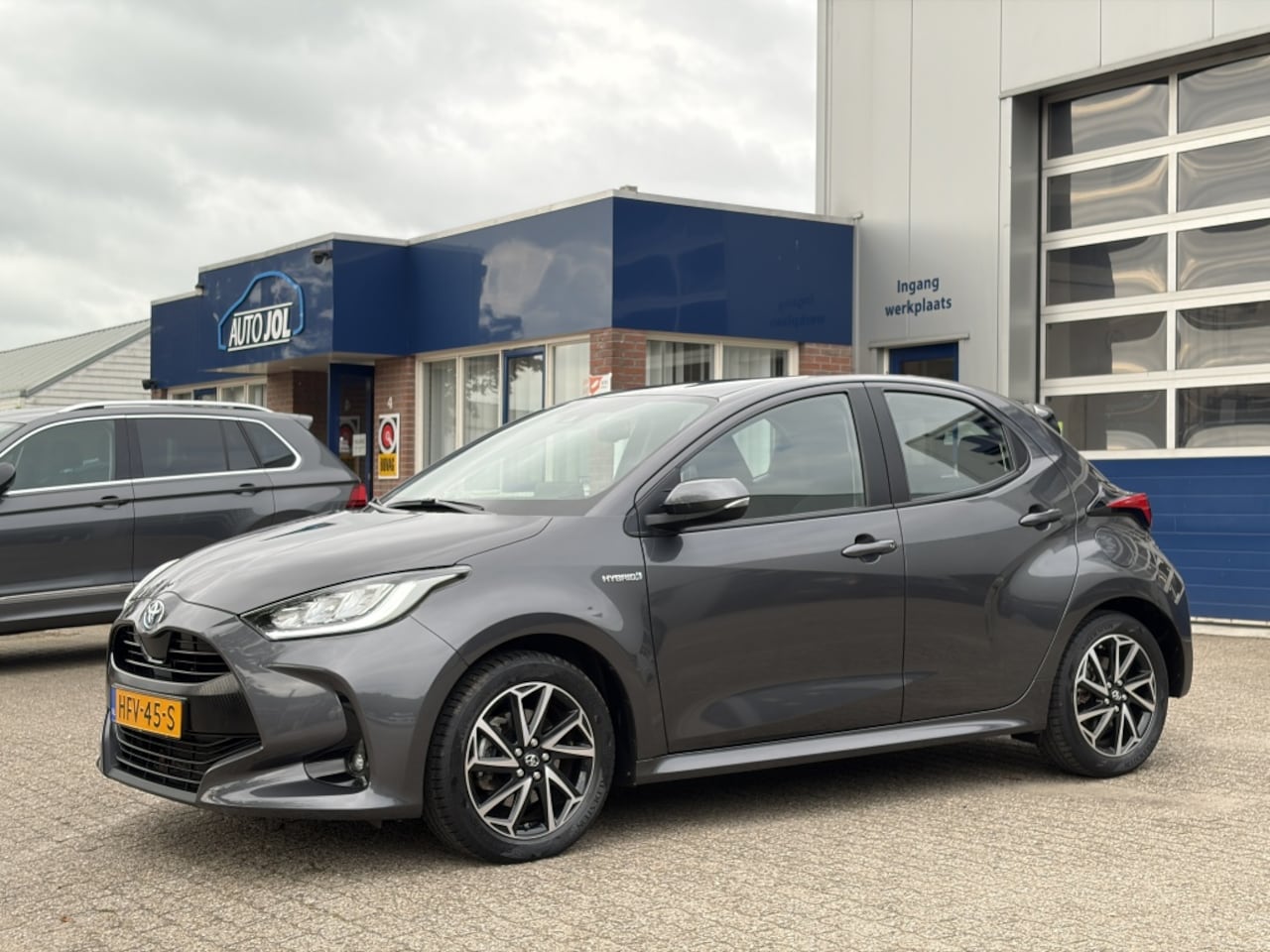 Toyota Yaris - 1.5 Hyb. Style | trekhaak | NAV | Stoelverwarming - AutoWereld.nl