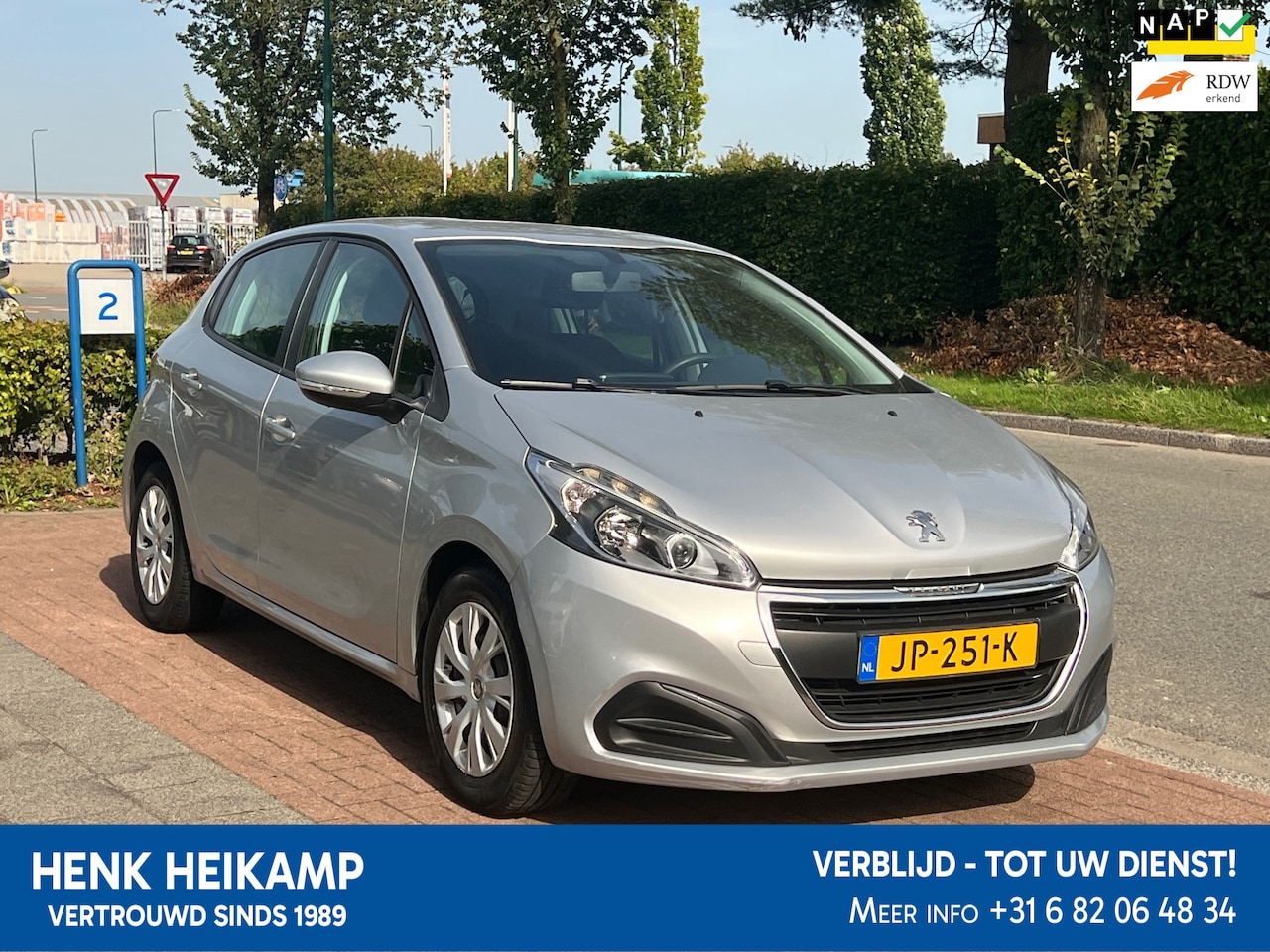 Peugeot 208 - 1.2 PureTech ** Dlr. Onderhouden - AutoWereld.nl