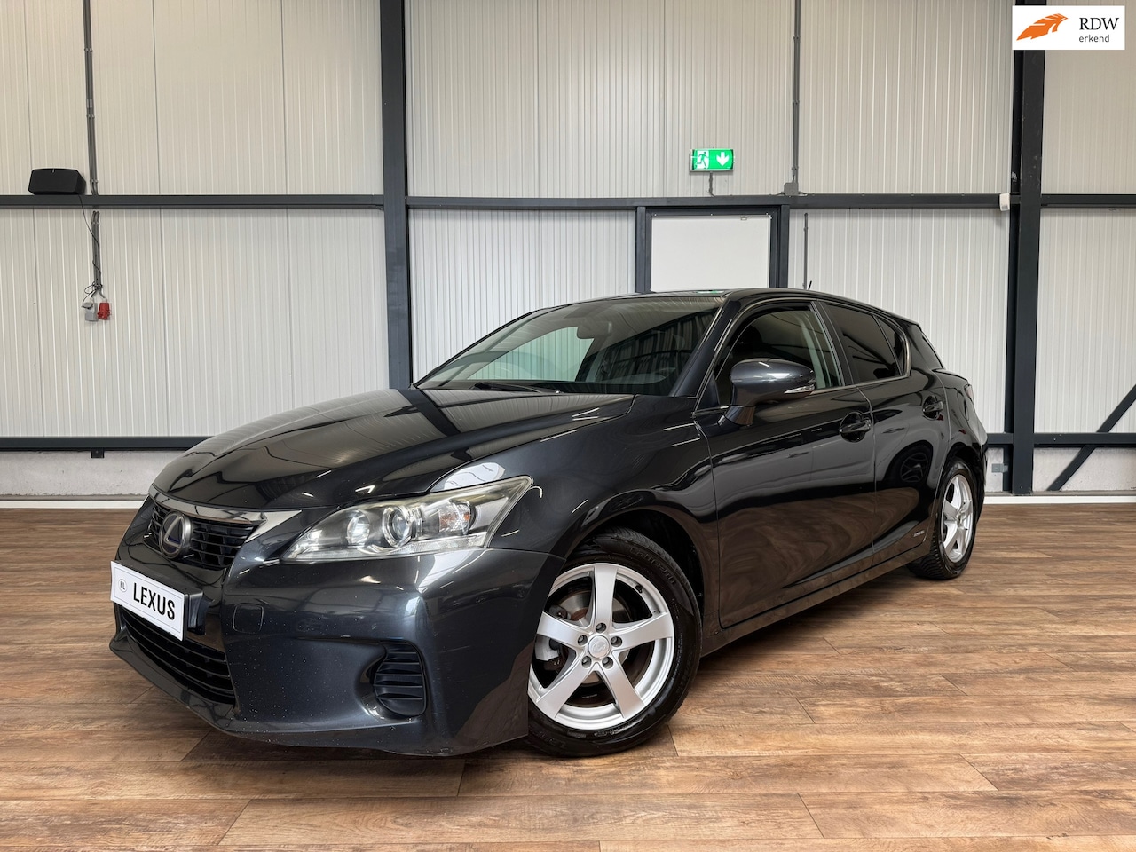 Lexus CT 200h - Hybrid ( Belgisch kenteken ) Export - AutoWereld.nl