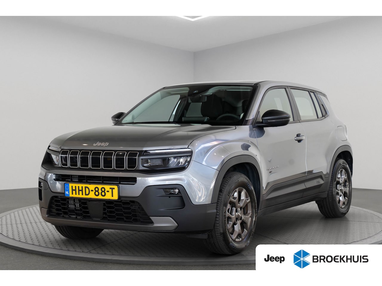 Jeep Avenger - 1.2 e-Hybrid Longitude | Adaptive Cruise Controle | Navigatie | Parkeersensoren | LED | Ap - AutoWereld.nl