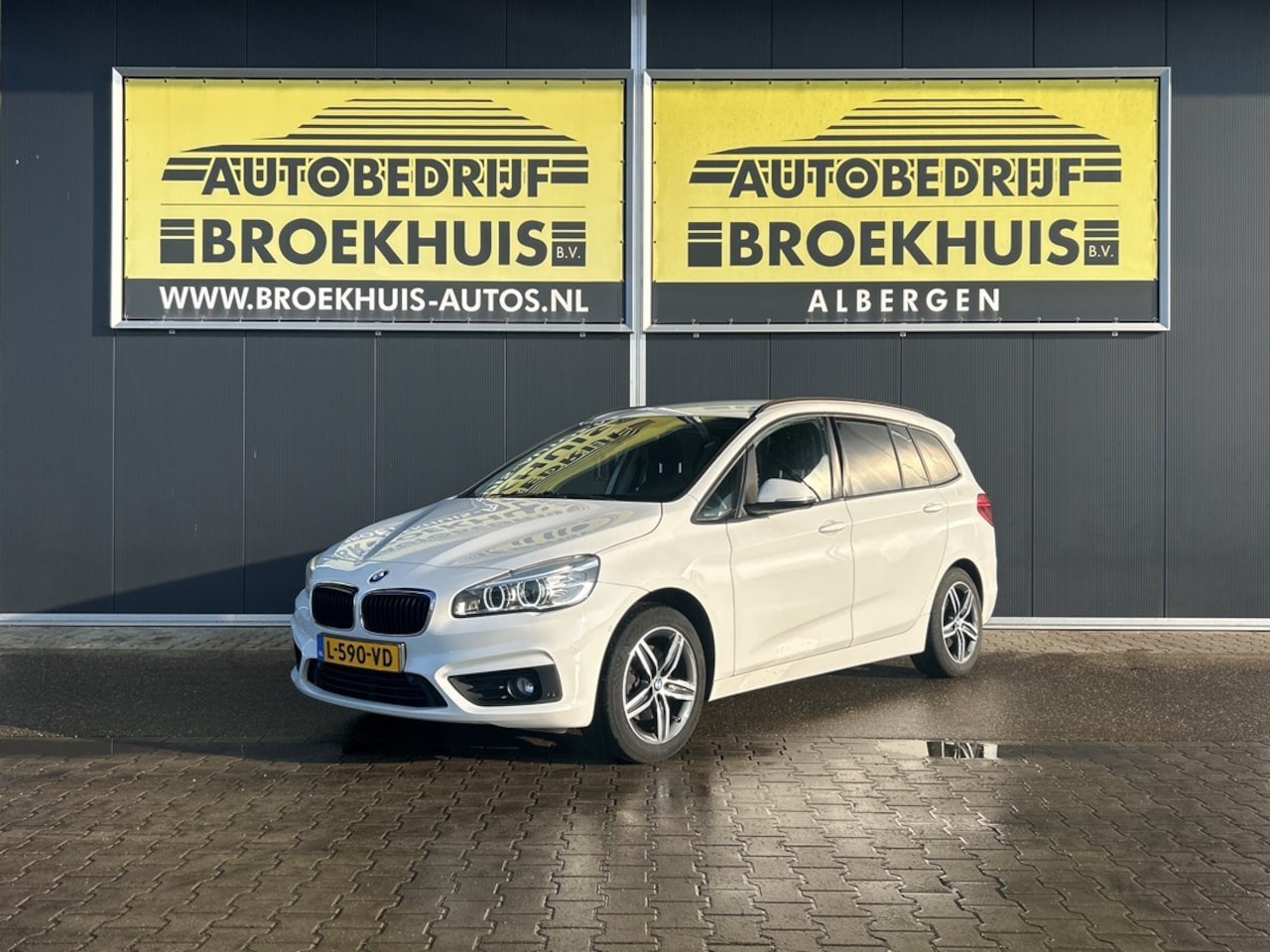 BMW 2-serie Gran Tourer - 218i Luxury 7p. - AutoWereld.nl