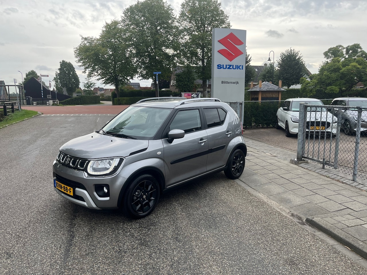 Suzuki Ignis - 1.2 Smart Hybrid Select AUTOMAAT // 10 Jaar garantie // Hoge instap // Led // Navigatie // - AutoWereld.nl