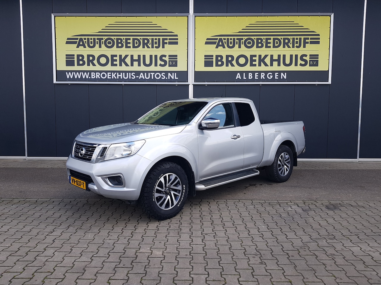 Nissan Navara - 2.3 dCi Tekna King Cab 2.3 dCi Tekna King Cab - AutoWereld.nl