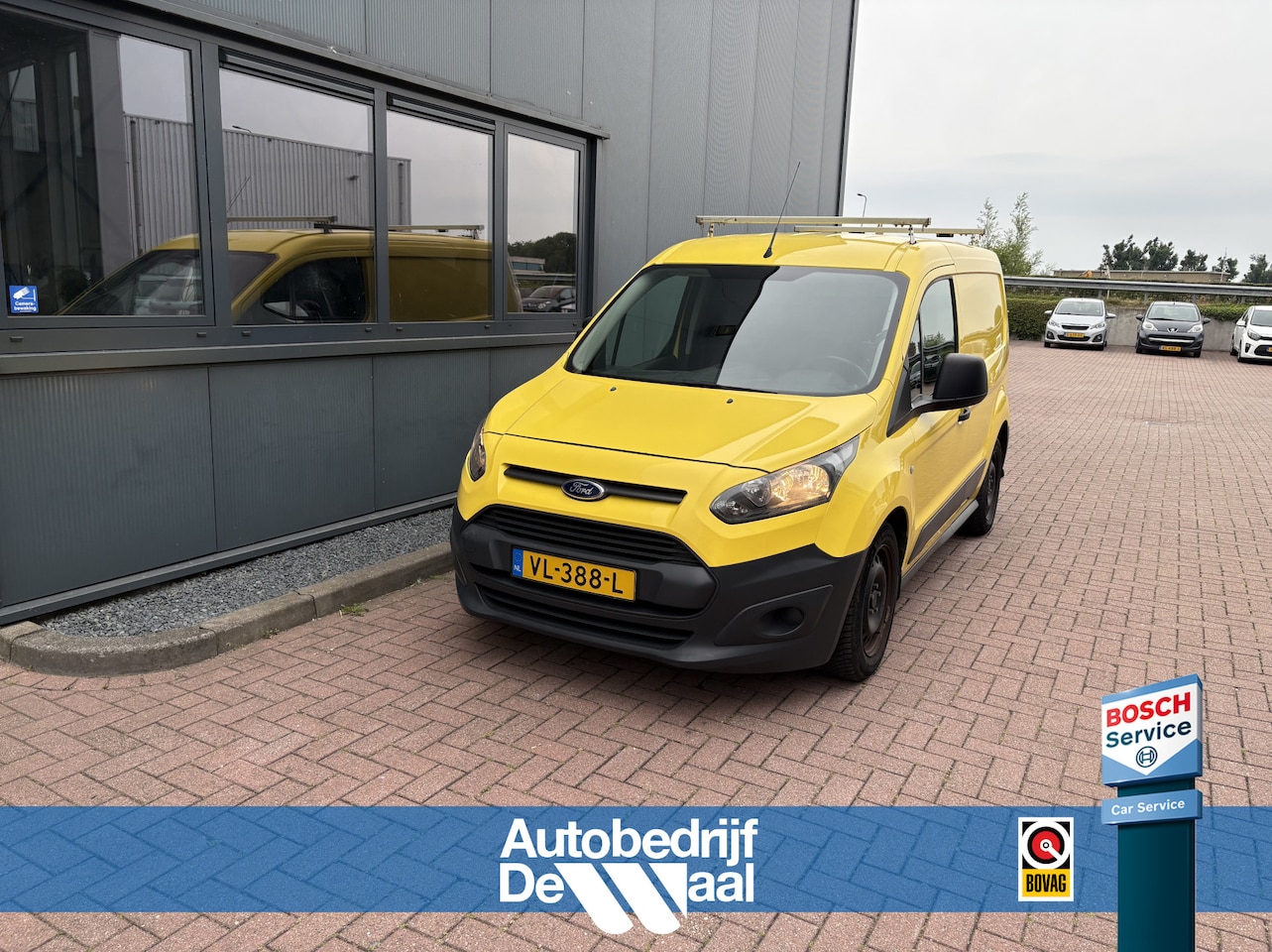 Ford Transit Connect - 1.6 TDCi 95pk L1 Ambiente AIRCO/CRUISE/PDC/TREKHAAK - AutoWereld.nl
