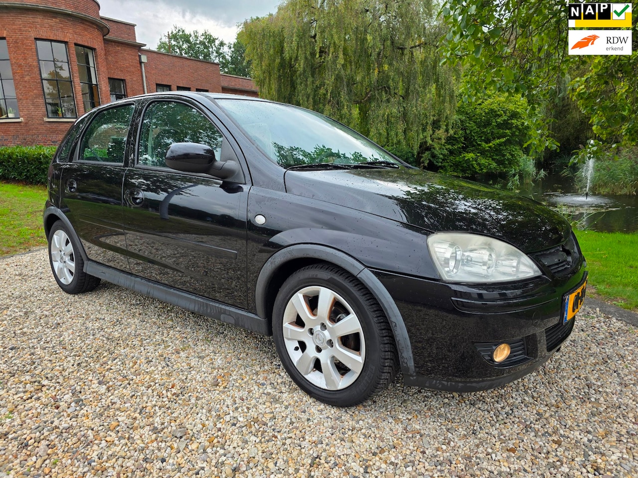Opel Corsa - 1.2-16V Silverline *apk:09-2027* - AutoWereld.nl