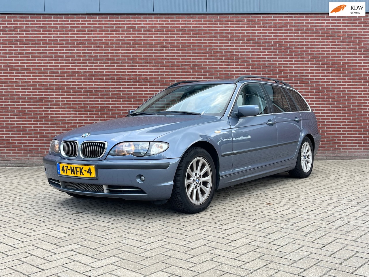 BMW 3-serie Touring - 318i Special Edition Automaat Lees Tekst!! / APK / Trekhaak - AutoWereld.nl