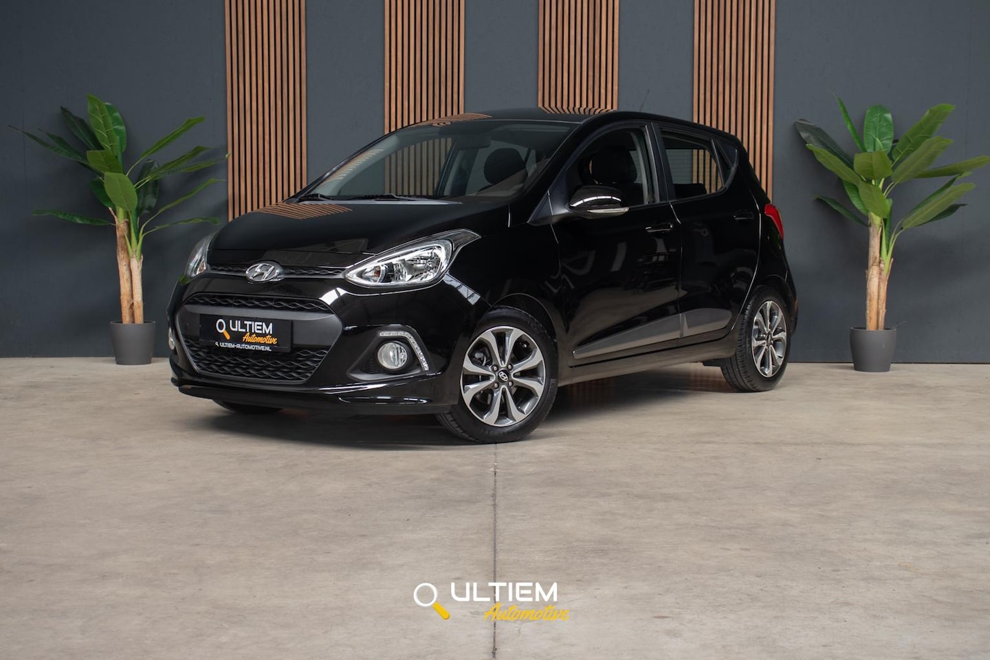 Hyundai i10 - 1.0i i-Motion Premium YES! | Stoelverwarming, Airco - AutoWereld.nl