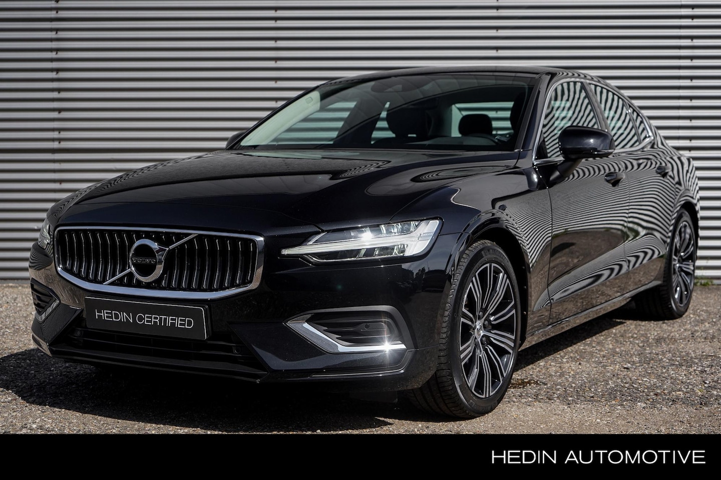 Volvo S60 - B3 Inscription | Adaptive Cruise Control + Pilot Assist | Semi Elek Trekhaak | Keyless Ent - AutoWereld.nl