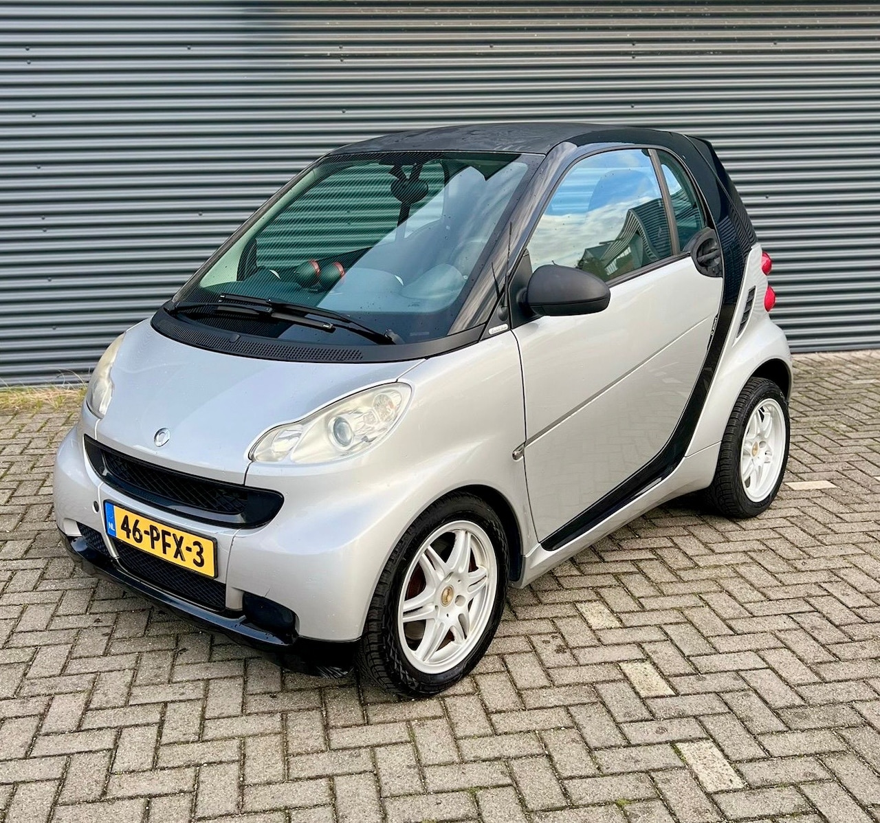 Smart Fortwo coupé - 1.0 mhd Pure AIRCO, Apple carplay, Navigatie - AutoWereld.nl