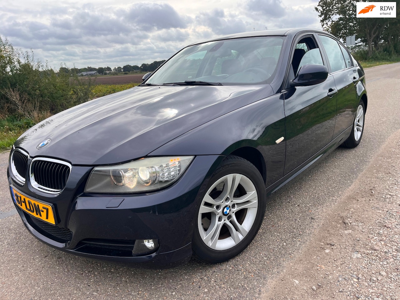 BMW 3-serie - 316i Business Line / 2010 met apk - AutoWereld.nl