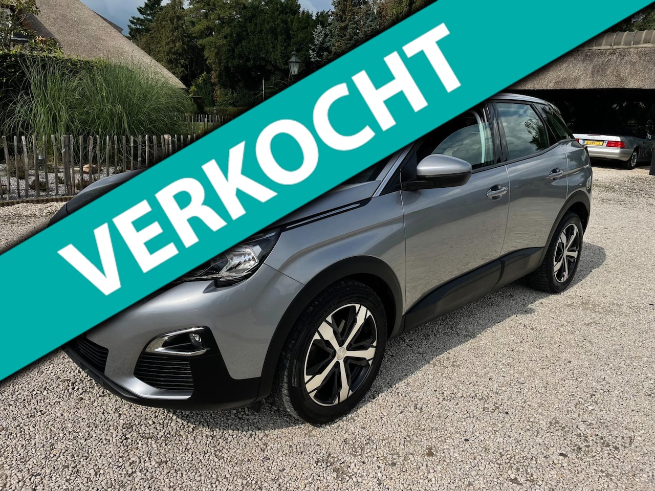Peugeot 3008 - 1.2 AUTOMAAT, Navi, 18 inch, trekhaak. - AutoWereld.nl