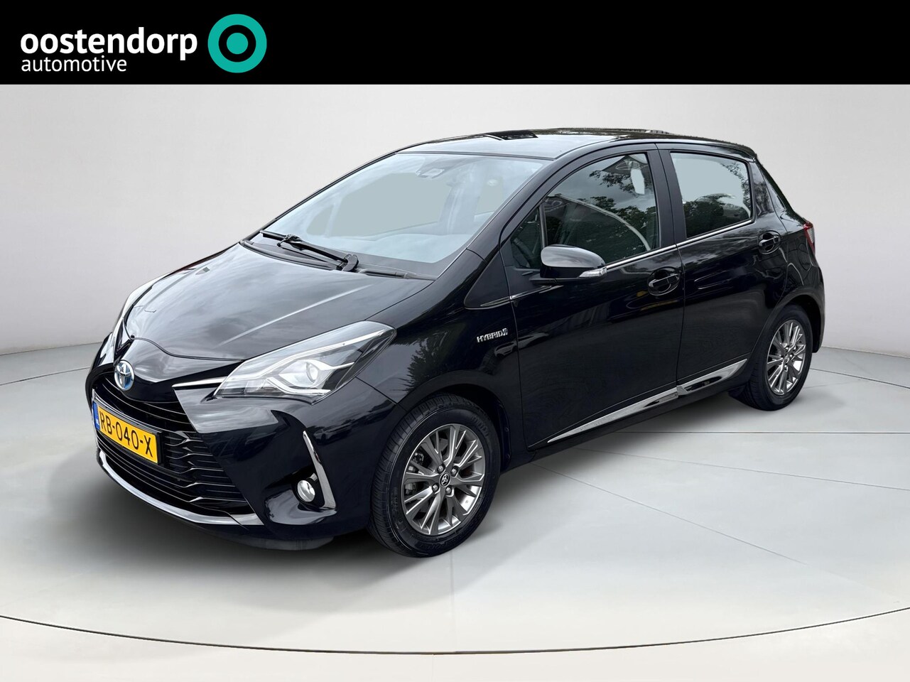 Toyota Yaris - 1.5 Hybrid Executive | Navigatie | Achteruitrijcamera | NAP - AutoWereld.nl