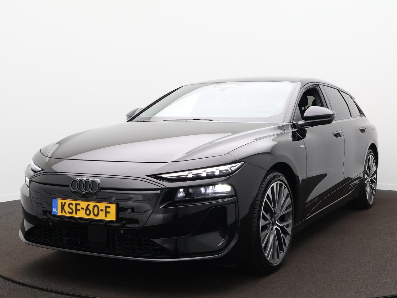 Audi A6 Avant e-tron - S edition e-tron 83 kWh 210 kW / 286 PK Avant Elek | trekhaak | winterpakket | - AutoWereld.nl