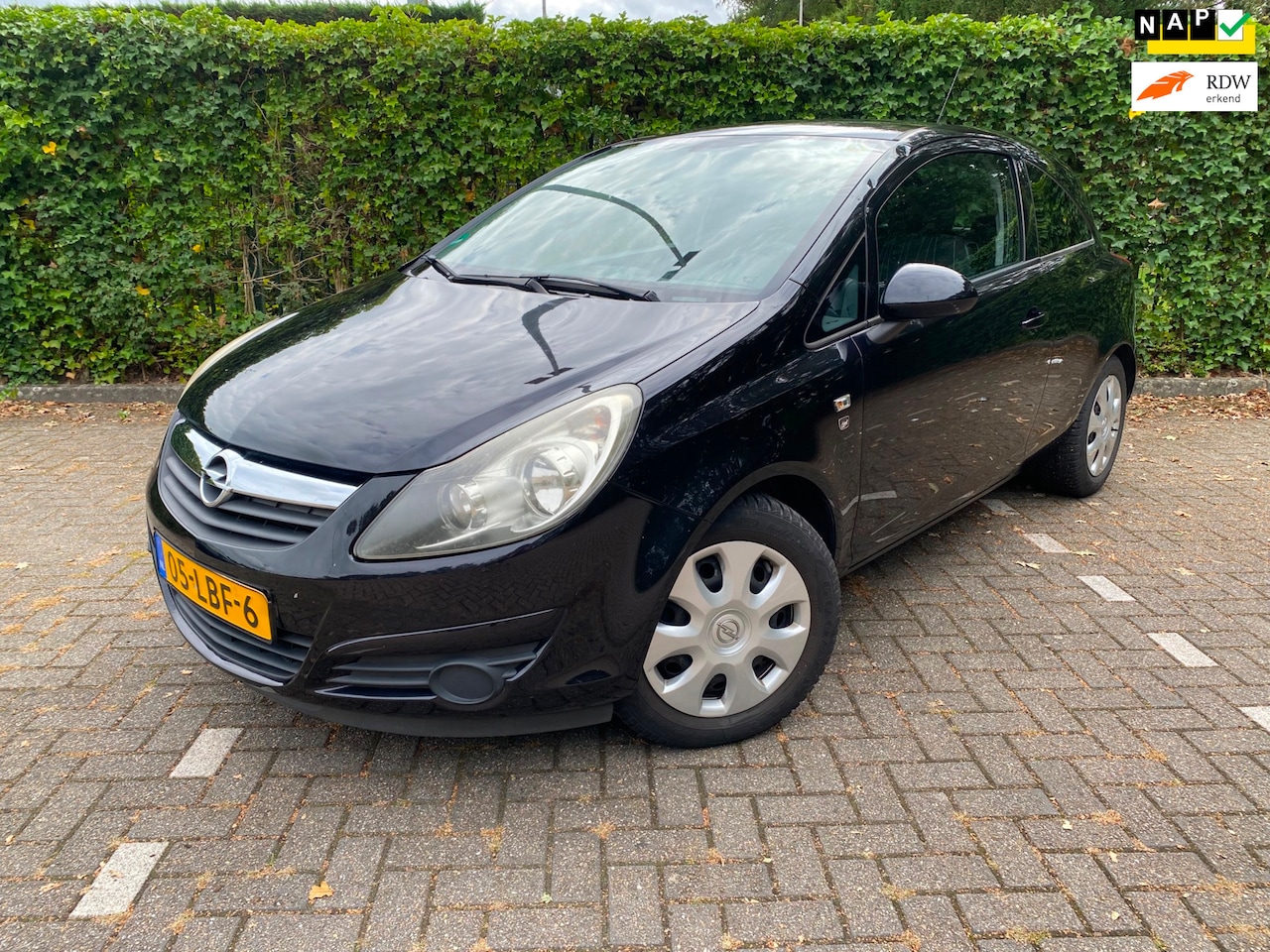 Opel Corsa - 1.2-16V '111' Edition 1e Eigenaar|Stoel&stuur verwarming|Onderhoudshistorie - AutoWereld.nl
