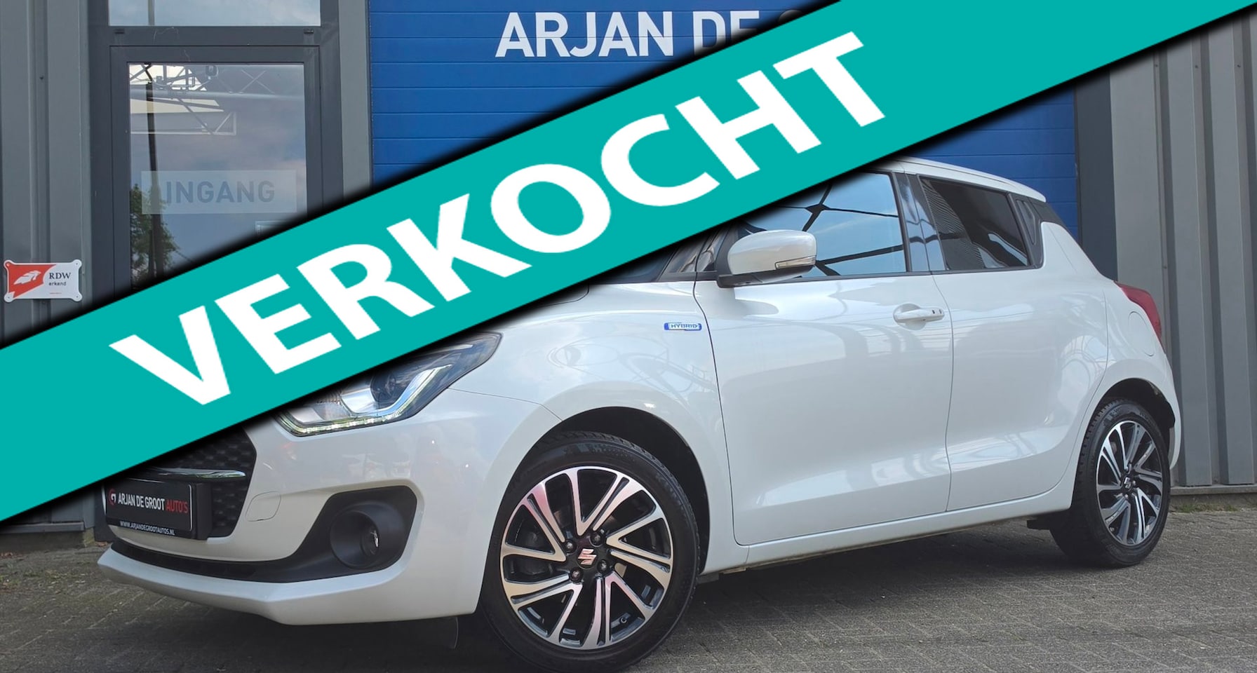 Suzuki Swift - 1.2 83PK Full options! Acc Clima Dealer OH Keyless Carplay Camera - AutoWereld.nl