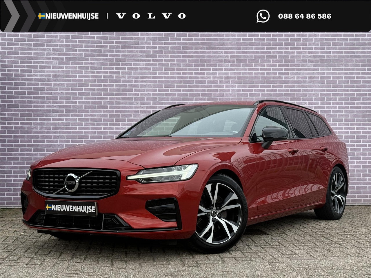 Volvo V60 - 2.0 B3 R-Design | Trekhaak | Stoelverwarming | Stuurverwarming | Adaptive Cruise | Power S - AutoWereld.nl