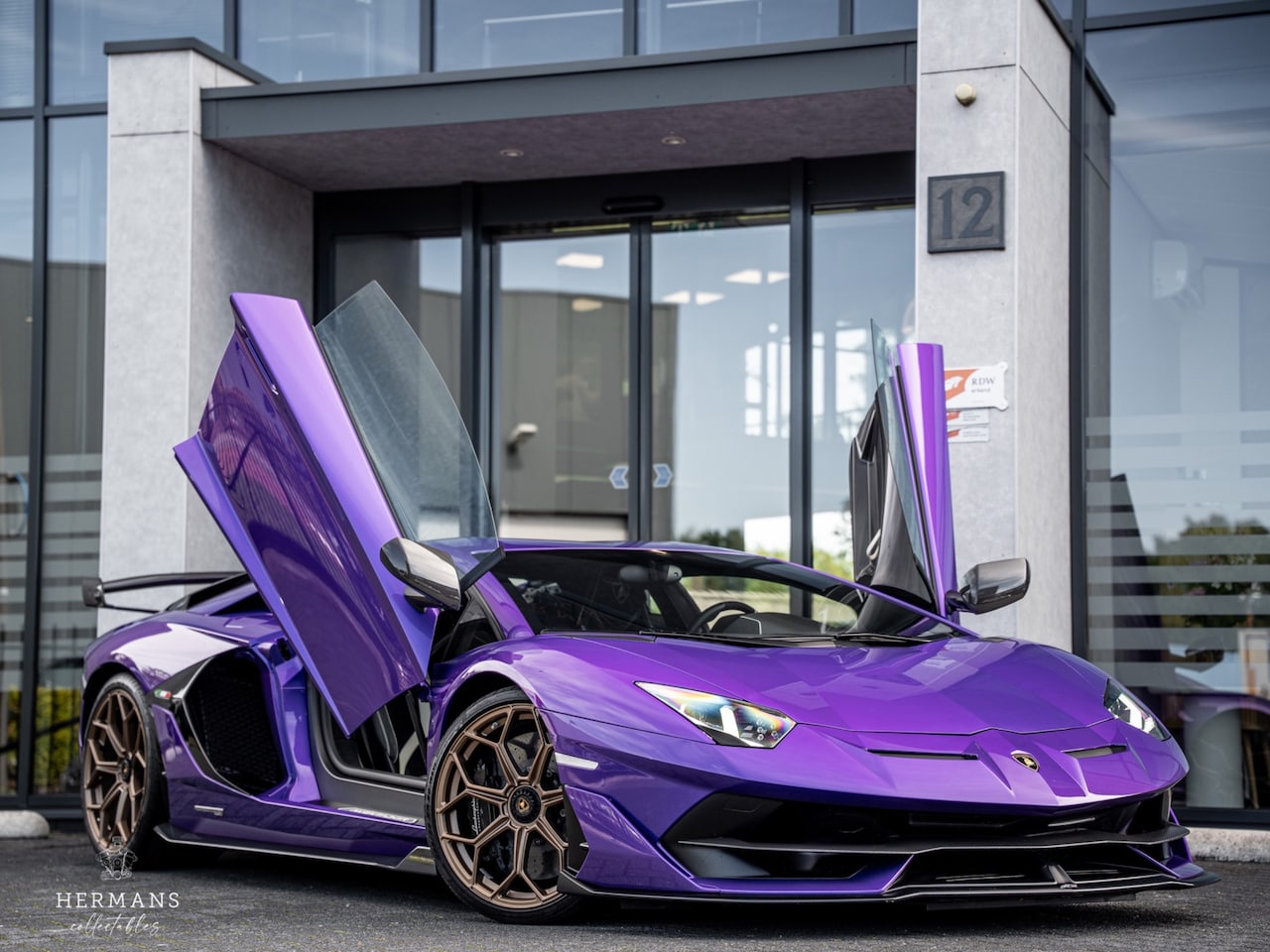 Lamborghini Aventador - 6.5 V12 SVJ Coupé / Ad Personam / 1 of 900 / Carbon / Lift / PPF / Sensonum - AutoWereld.nl