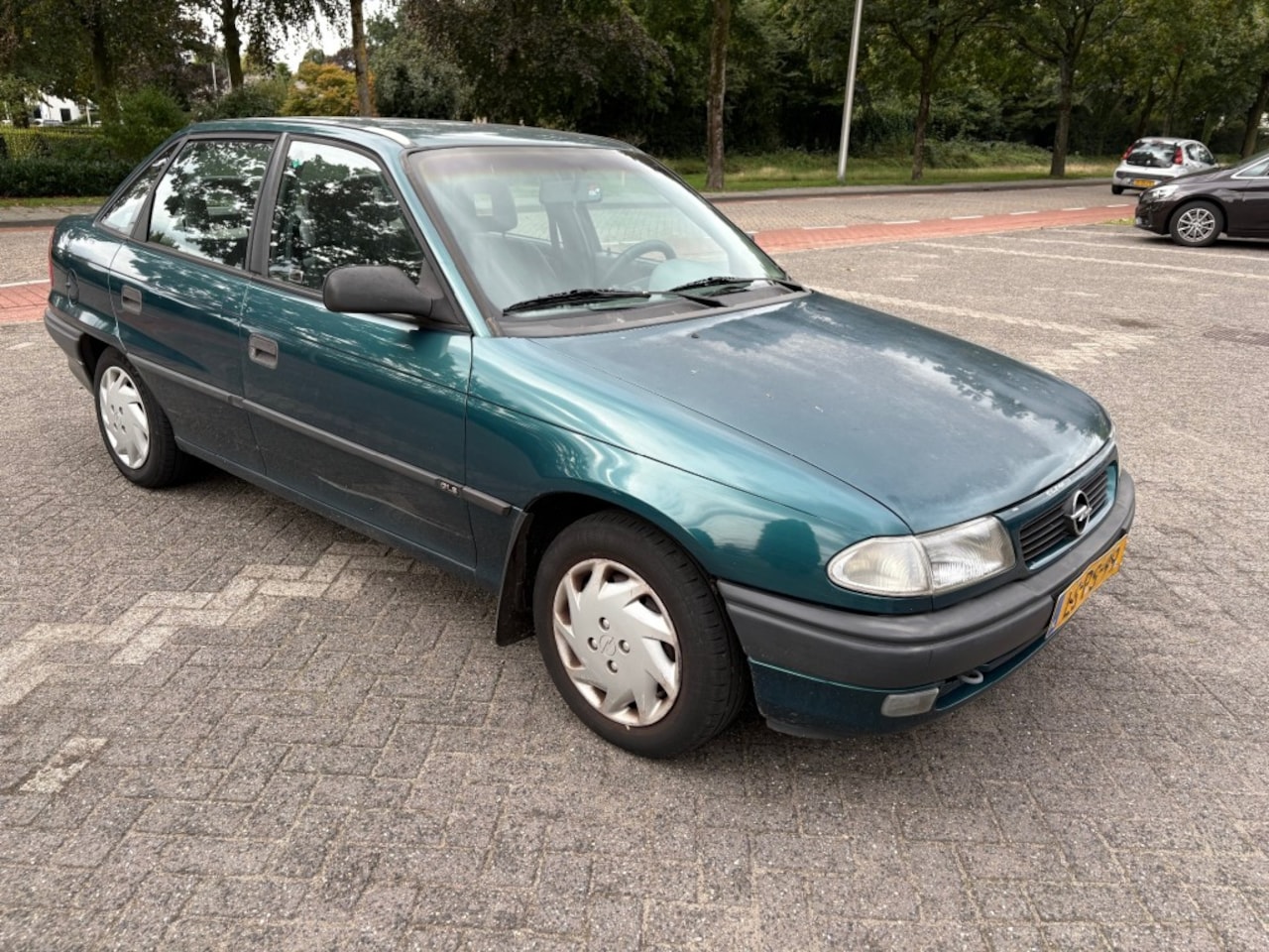 Opel Astra - 1.6 GLS / EXPORT / CV / TREKHAAK / APK 07-2026 - AutoWereld.nl
