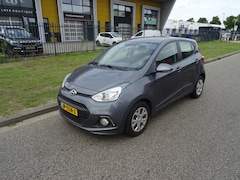 Hyundai i10 - 1.0i i-Motion Premium