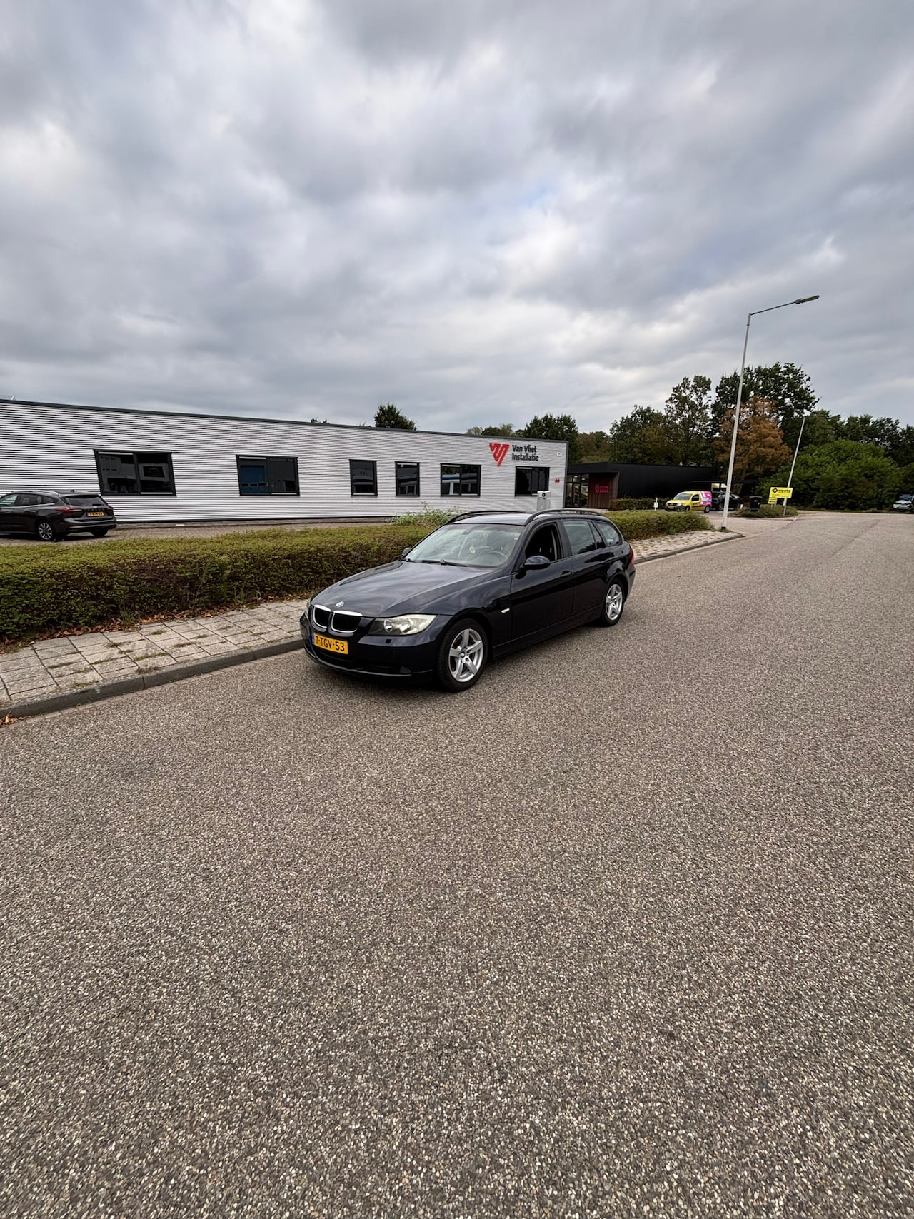BMW 3-serie Touring - 318i 143pk APK tot 01-05-2027 - AutoWereld.nl
