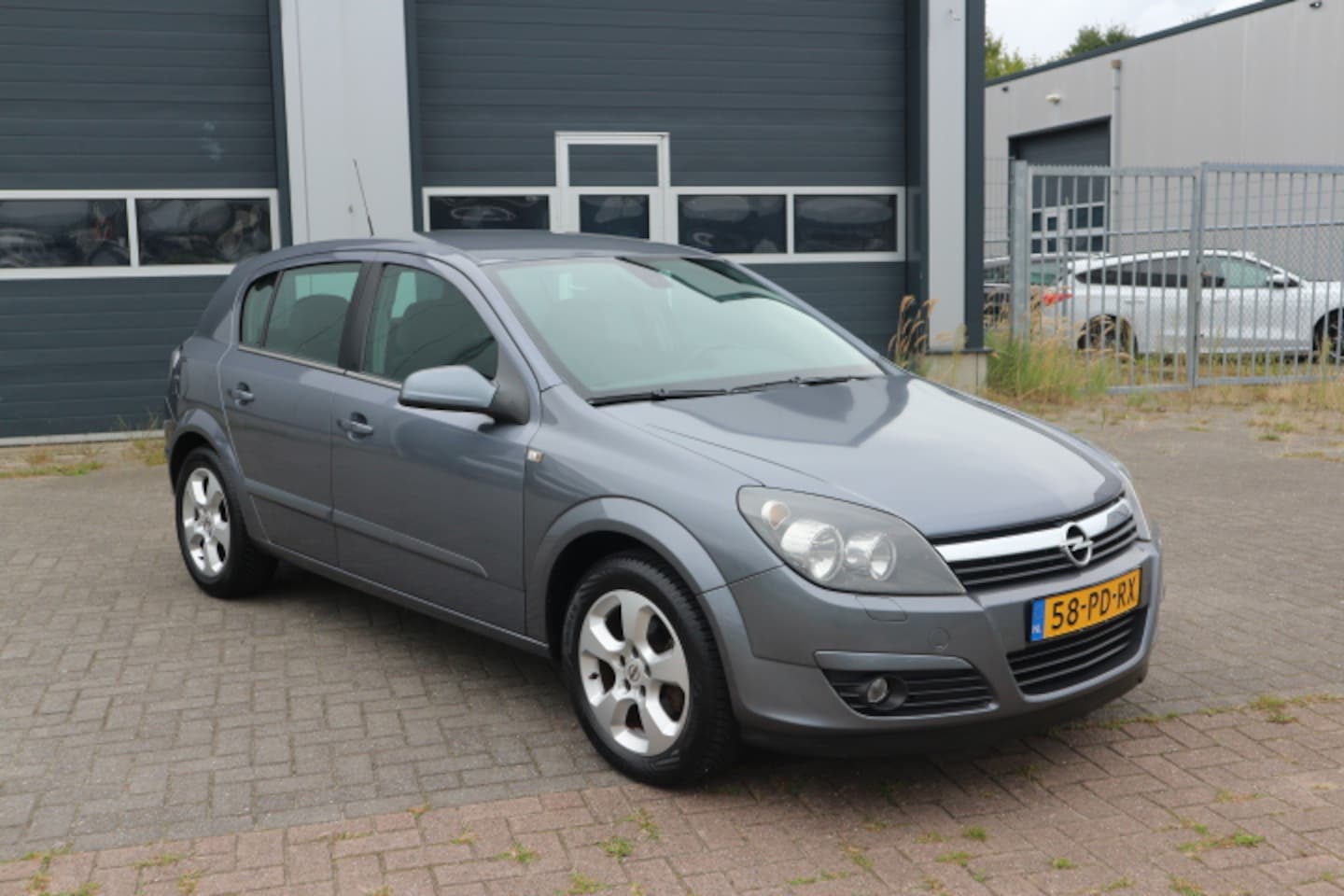 Opel Astra - 1.8 Elegance 1.8 Elegance - AutoWereld.nl