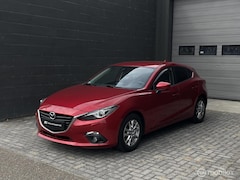 Mazda 3 - 3 2.0 SkyActiv 120 | AIRCO | Navi | Trekhaak | Stoelverwarming |