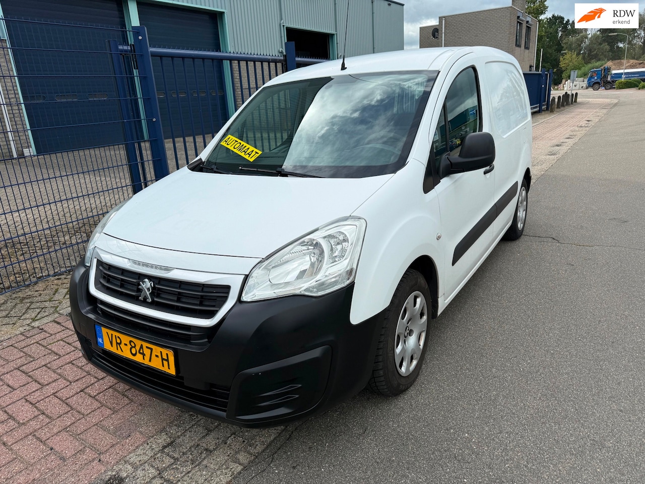 Peugeot Partner - 120 1.6 BlueHDi 100 L1 S&S AUT.*AKTIEPRIJS!! - AutoWereld.nl