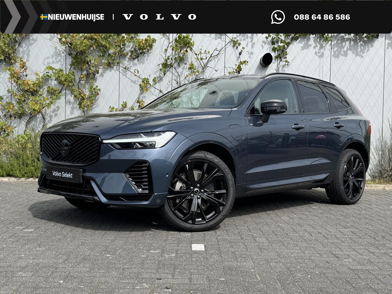 Volvo XC60 - 2.0 T6 Plug-in hybrid AWD Plus Black Edition | 360 camera | Schuif- / Kanteldak | Head Up - AutoWereld.nl