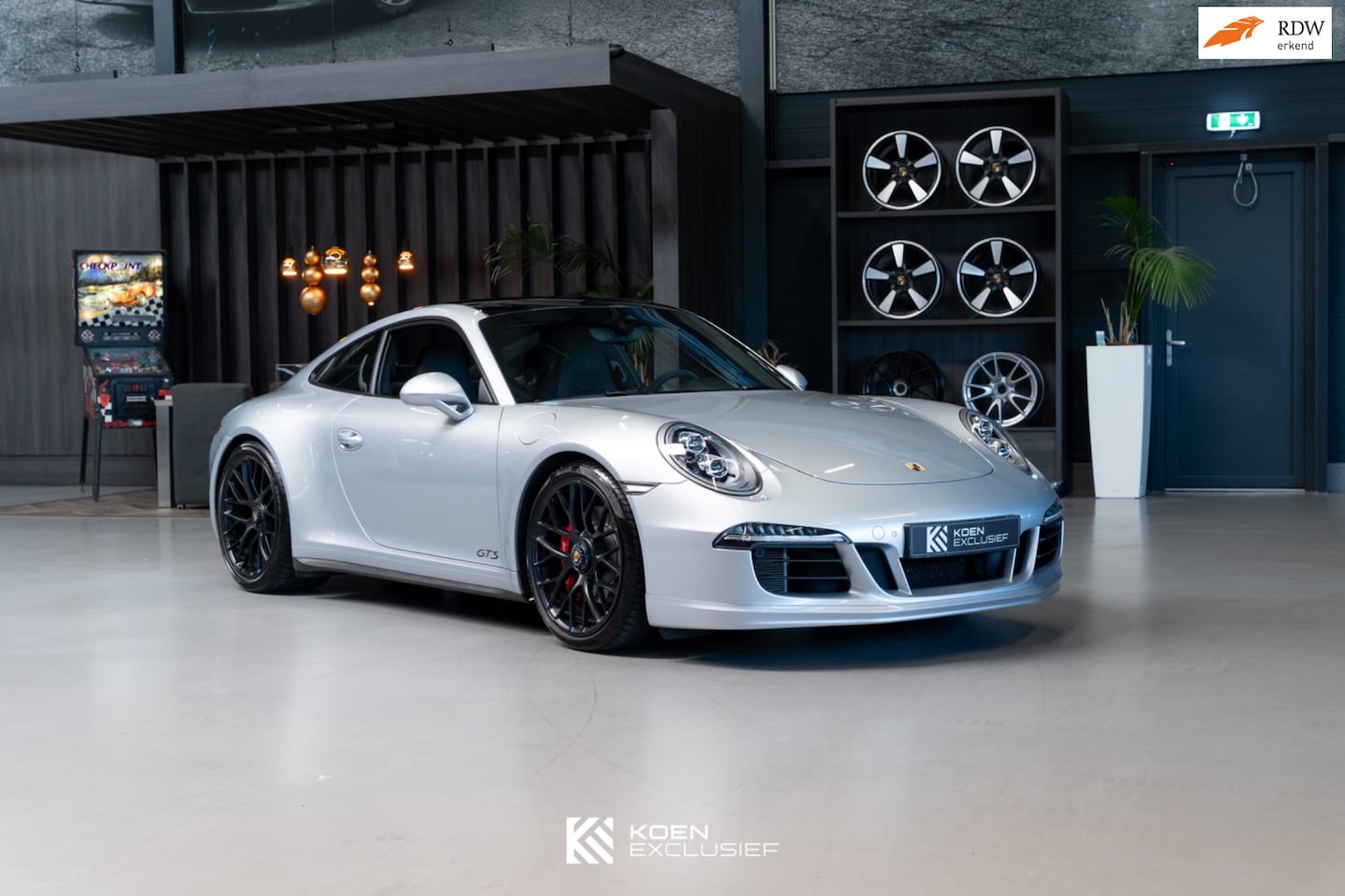Porsche 911 - 991 3.8 Carrera GTS NL geleverd , Porsche -20mm sportonderstel - AutoWereld.nl