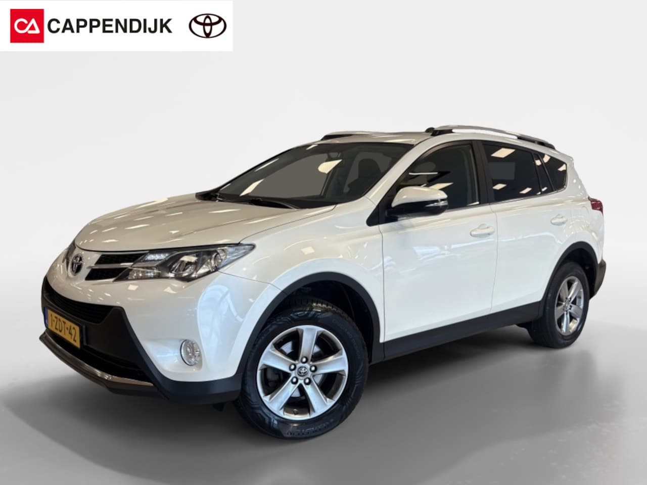 Toyota RAV4 - 2.0 Dynamic Limited 4WD | Trekgewicht 1500 KG | Trekhaak | - AutoWereld.nl