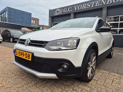 Volkswagen Polo - 1.2 TSI Cross leer met alcantara navi