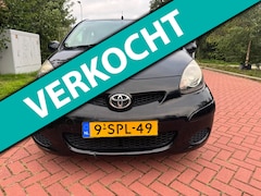 Toyota Aygo - 1.0-12V Access AIRCO NAVI 135.000 KM