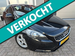 Volvo V40 - 1.6 D2 Momentum / Navi / Clima / PDC / NAP / LM