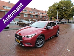 Infiniti Q30 - 1.6t Premium Tech ZELFDE AUTO ALS MERCEDES GLA 360, CAMERA