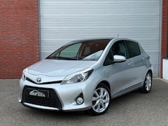 Toyota Yaris - 1.5 Hybrid Dynamic| NAVI| PANO| NEW APK| NAP
