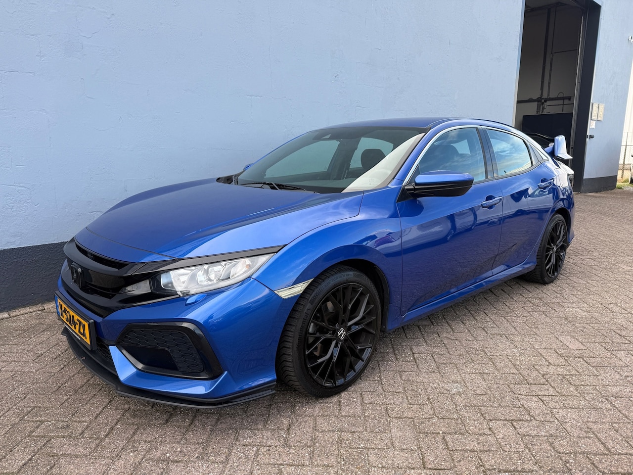 Honda Civic - 1.0 i-VTEC S C- Climate- Cruise - AutoWereld.nl