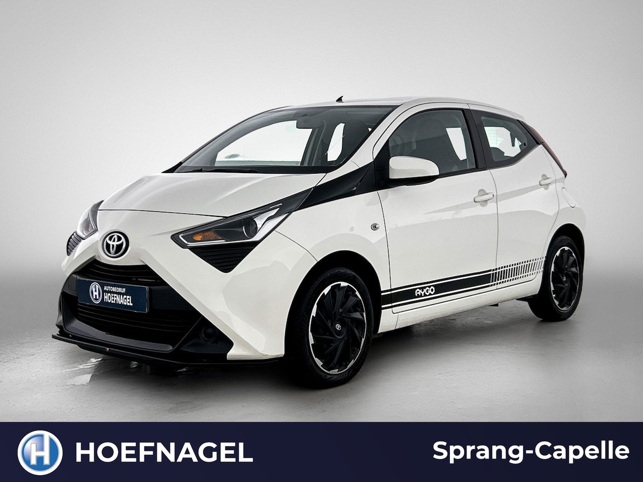 Toyota Aygo - 1.0 VVT-i x-play | Camera | Airco | CarPlay - AutoWereld.nl