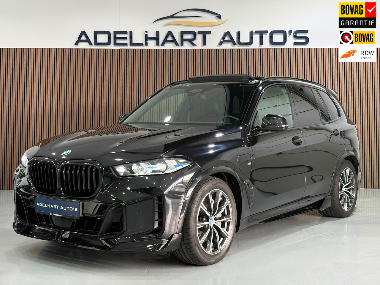 BMW X5 - XDrive50e 490Pk M-sport Performance Aero pakket / Panoramadak / 360 camera / Leder / Harmo - AutoWereld.nl