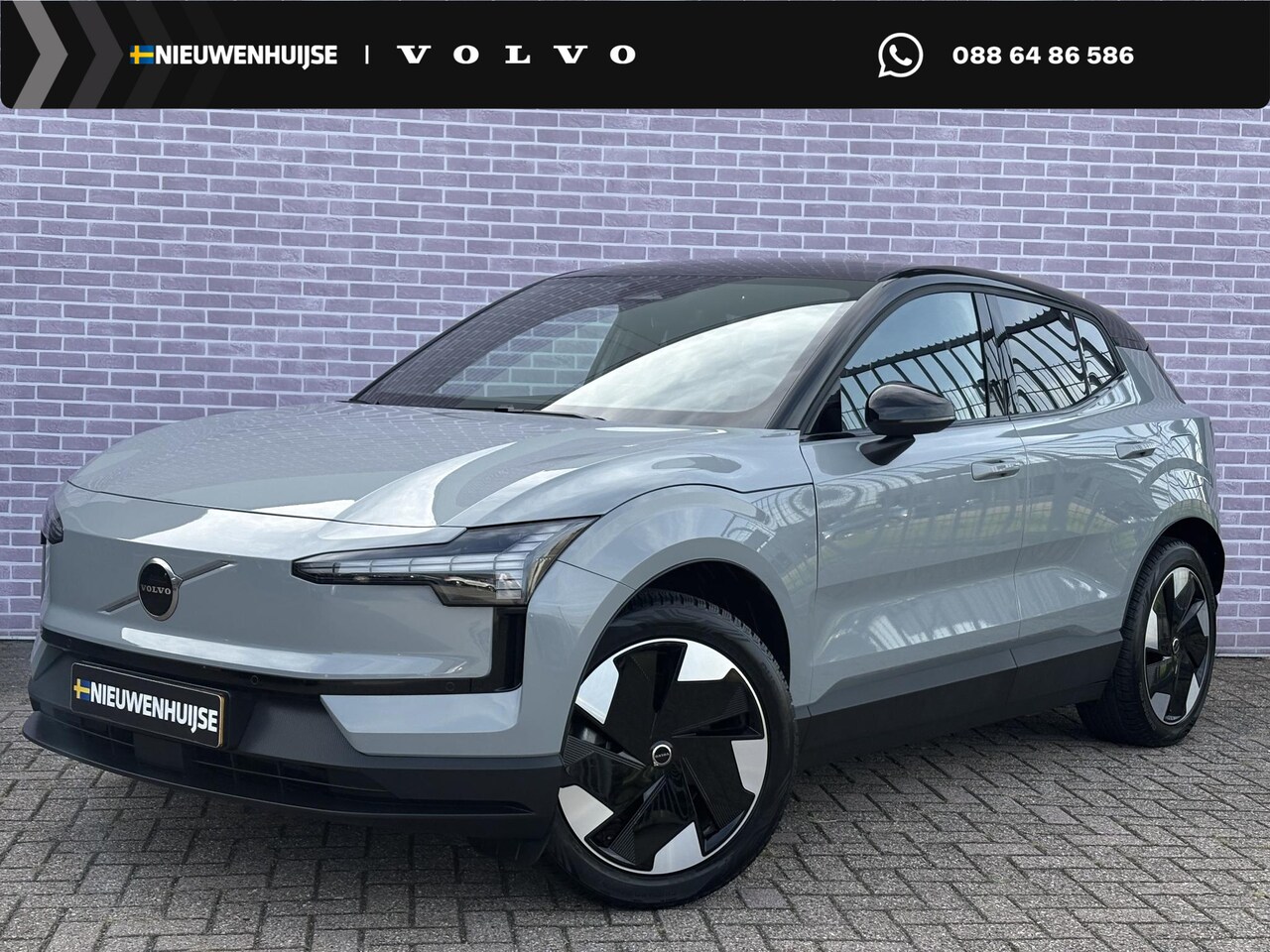 Volvo EX30 - Single Motor Extended Range Plus 69 kWh | Trekhaak | Power Seats | Memory | Stoel/stuurver - AutoWereld.nl