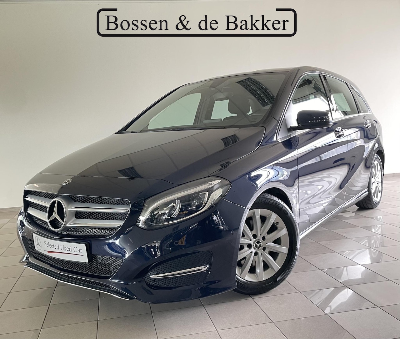Mercedes-Benz B-klasse - 180 Ambition | Trekhaak | Stoelverwarming | Parkeercamera | - AutoWereld.nl