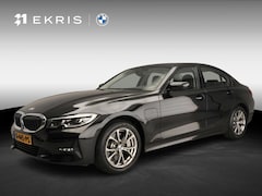 BMW 3-serie - Sedan 330e | LED | Leder | Navigatie | Sportstoelen | Stoelverwarming | Hifi speakers | Al