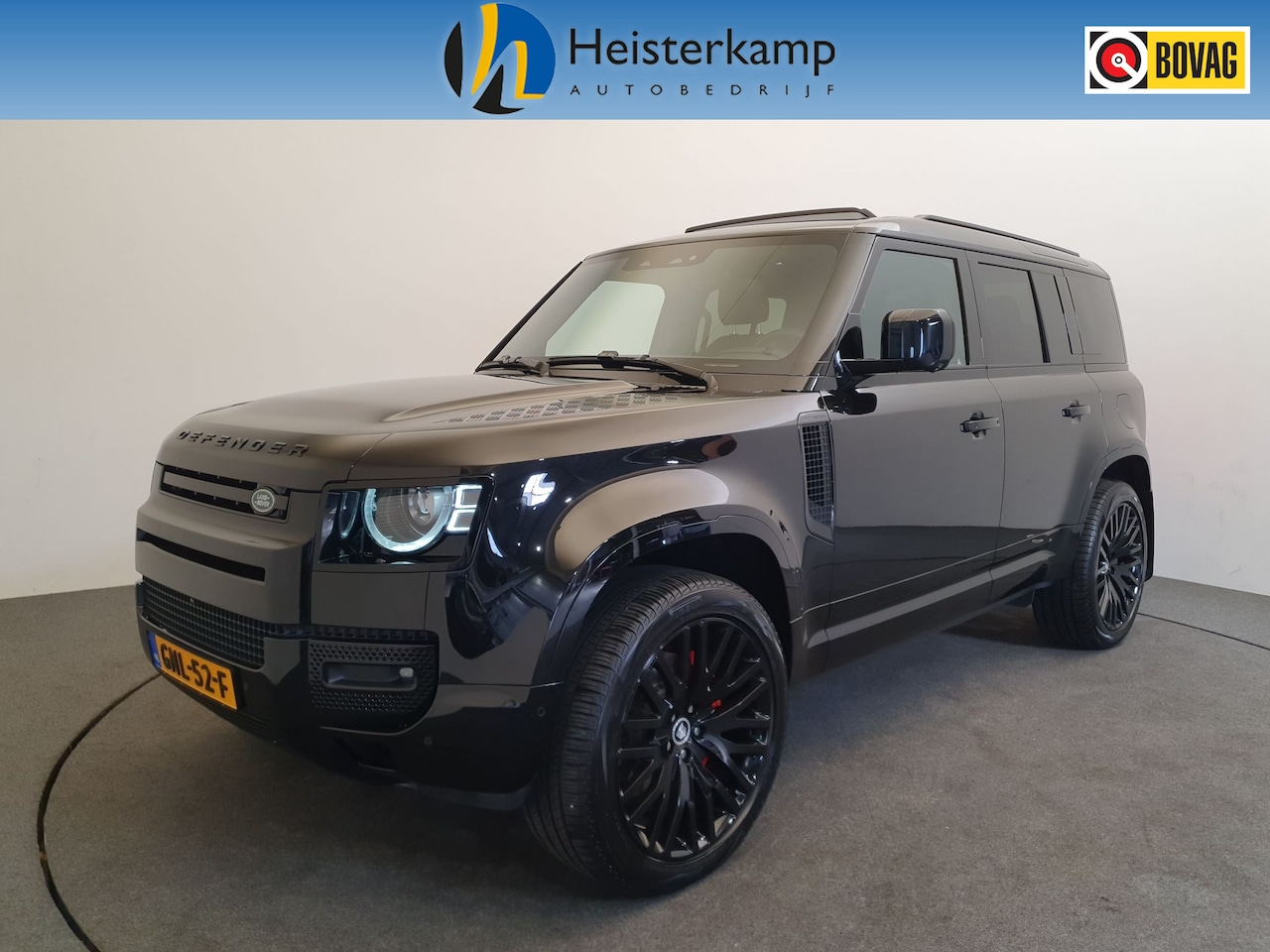 Land Rover Defender 110 - 2.0 P300e 110 X-Dynamic HSE Heritage, Panoramadak - AutoWereld.nl