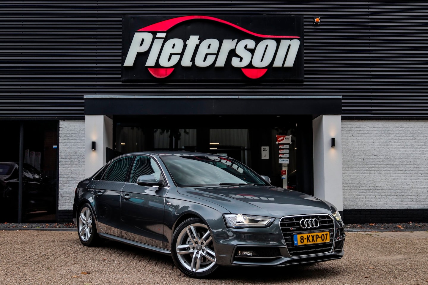 Audi A4 Limousine - 1.8 TFSI 2x S-Line FACELIFT NAP CLIMA - AutoWereld.nl