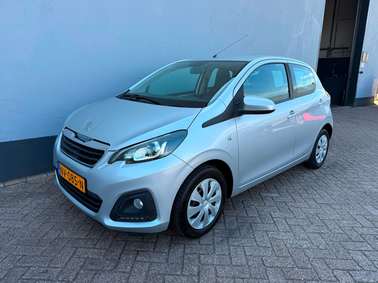 Peugeot 108 - 1.0 e-VTi Blue Lion 5-Deurs - Airco - AutoWereld.nl