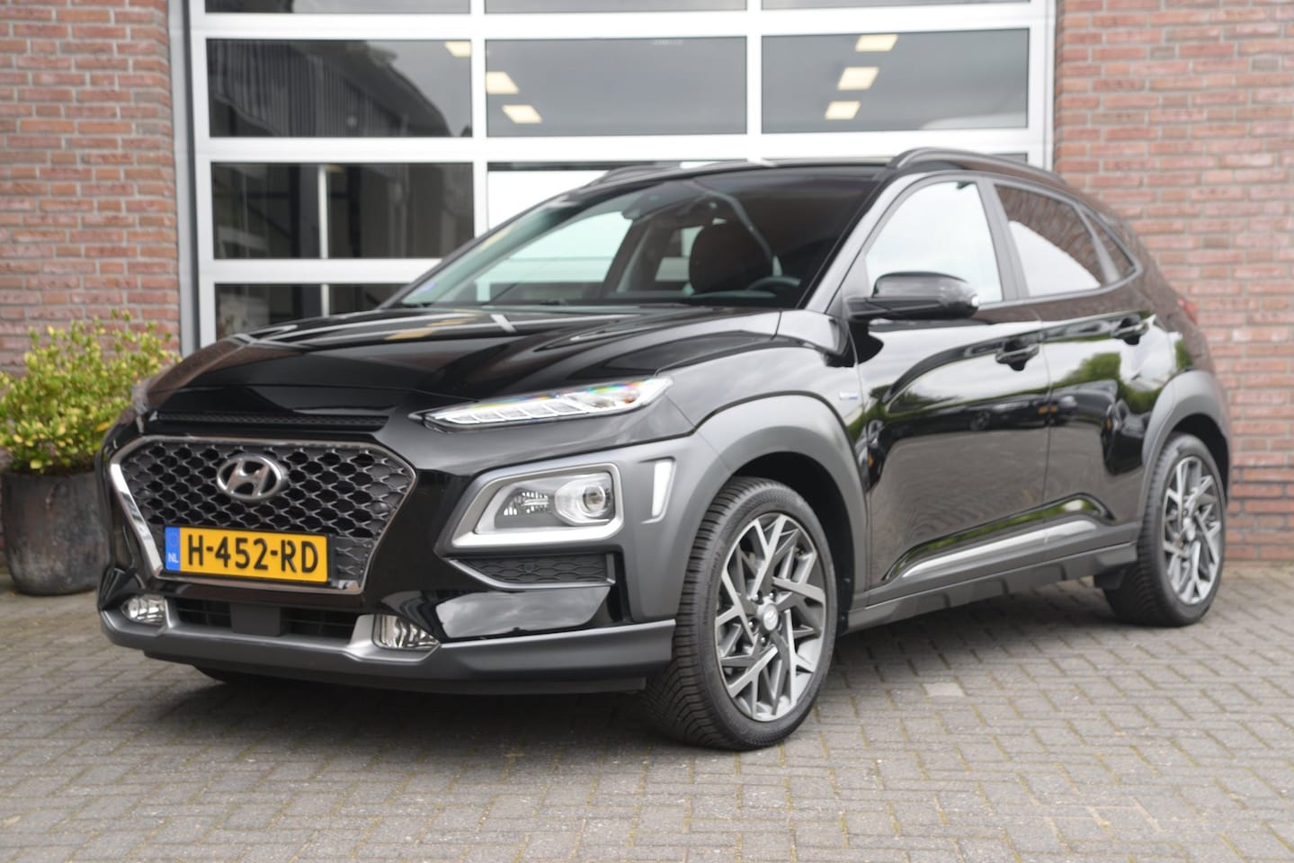 Hyundai Kona - 1.6 GDI HEV Premium | Orig. NL | Trekhaak | - AutoWereld.nl