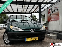 Peugeot 206 - 1.4 XT Nieuwe APK //Automaat
