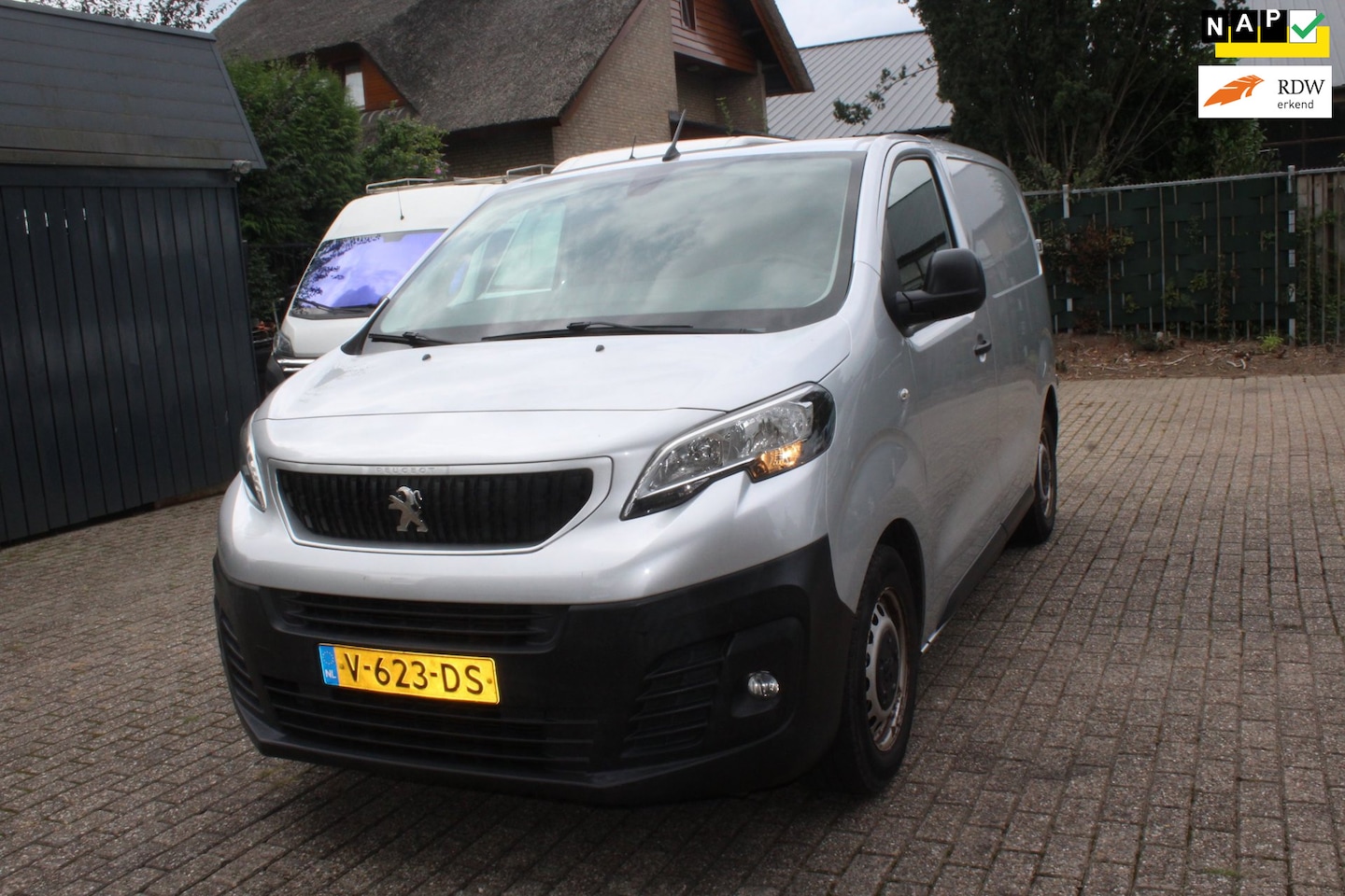 Peugeot Expert - 226C 1.6 BlueHDI 95 Pro 226C 1.6 BlueHDI 95 Pro - AutoWereld.nl
