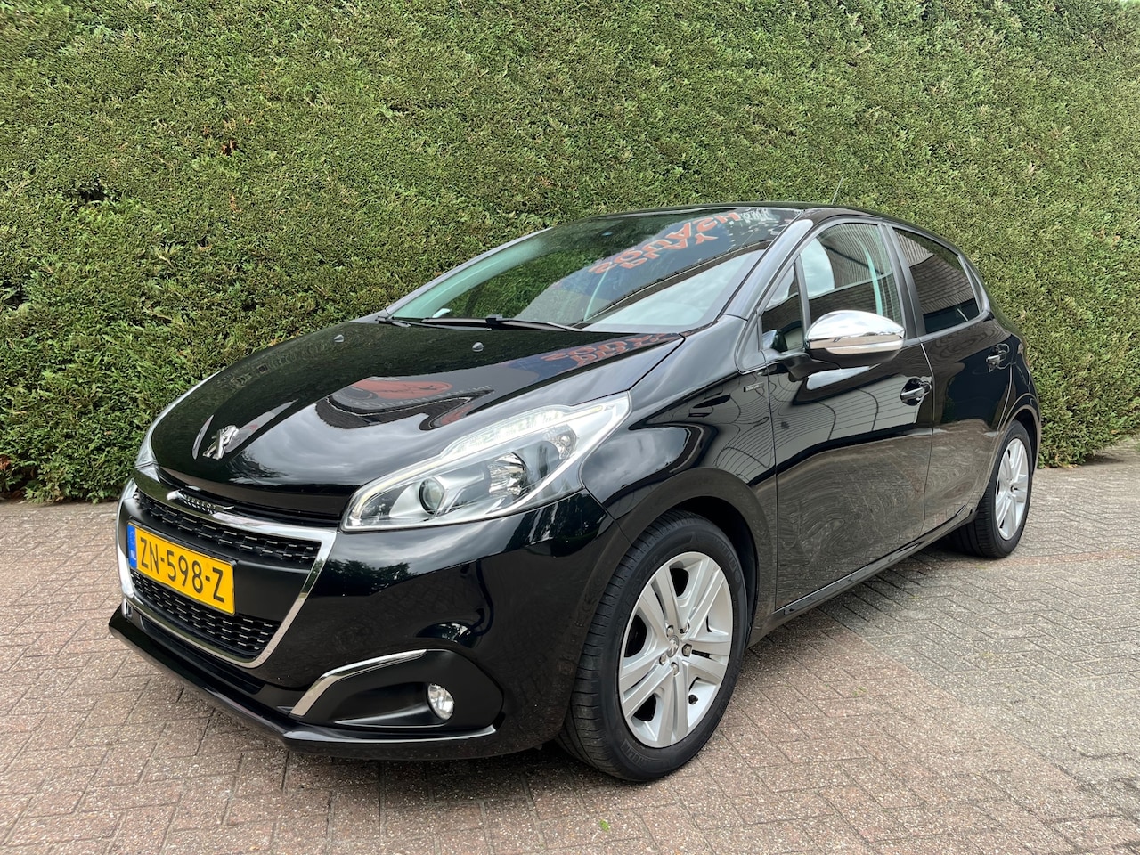 Peugeot 208 - 1.2 Signature, Apple-carplay, PDC, Led, Cruise, - AutoWereld.nl