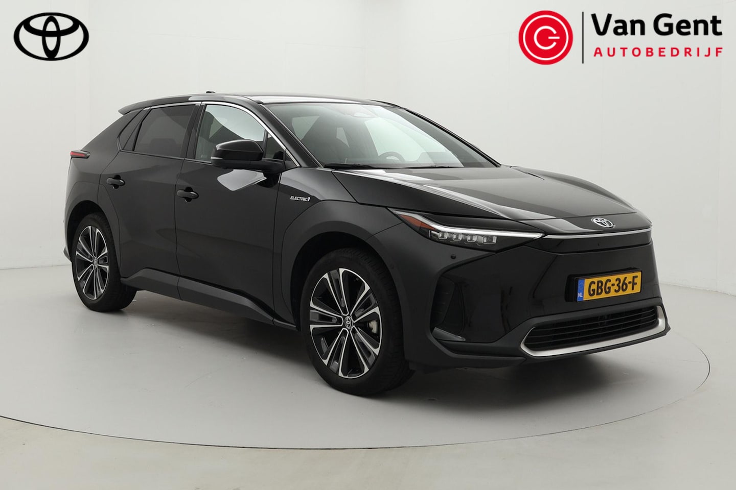 Toyota bZ4X - Premium 71 kWh | Warmtepomp | Matrix LED | 360 camera | Leder | JBL | Apple Carplay / Andr - AutoWereld.nl