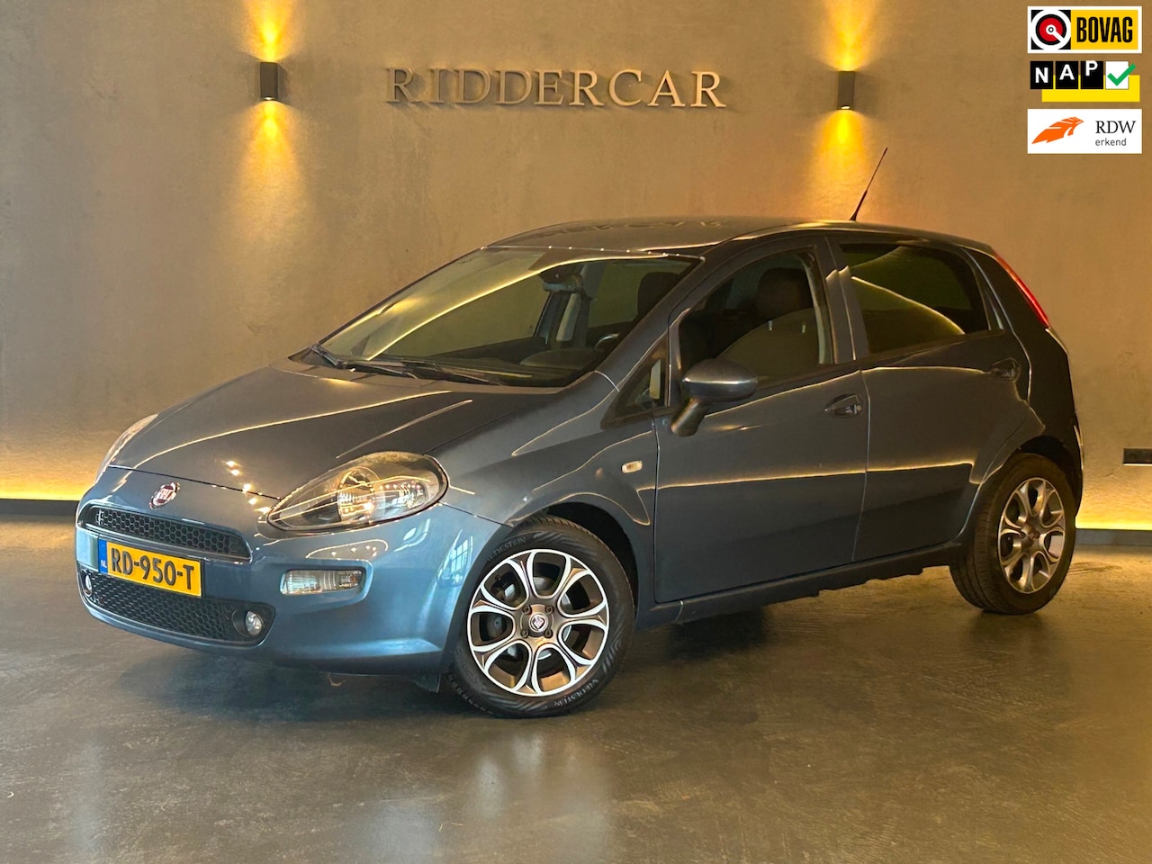 Fiat Punto Evo - 0.9 TwinAir Sempre|1E EIG|NAP|AIRCO|NAVI|ELEK RAMEN|APK03-27 - AutoWereld.nl